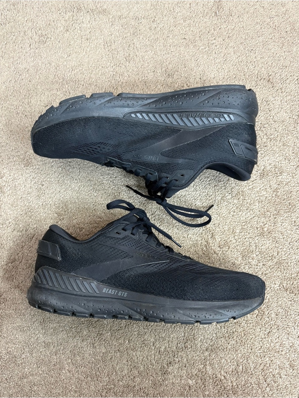 Brooks Beast GTS 24 Triple Black Running Shoes Sneakers Men’s 11 Extra Wide 4E